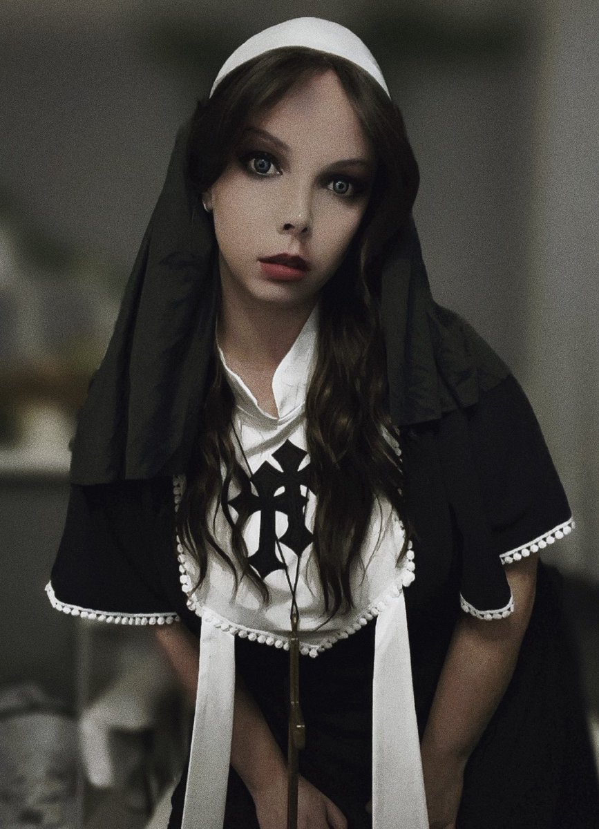 SimmerNroll's tweet image. Halloween 🎃 👻 2025