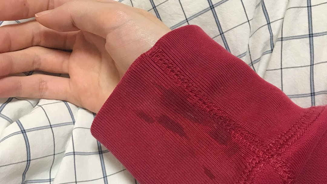 『드래곤의 사전』 후기
소매의 눈물 자국으로 인증합니다
주작일 시 다시는 울지 않겠습니다