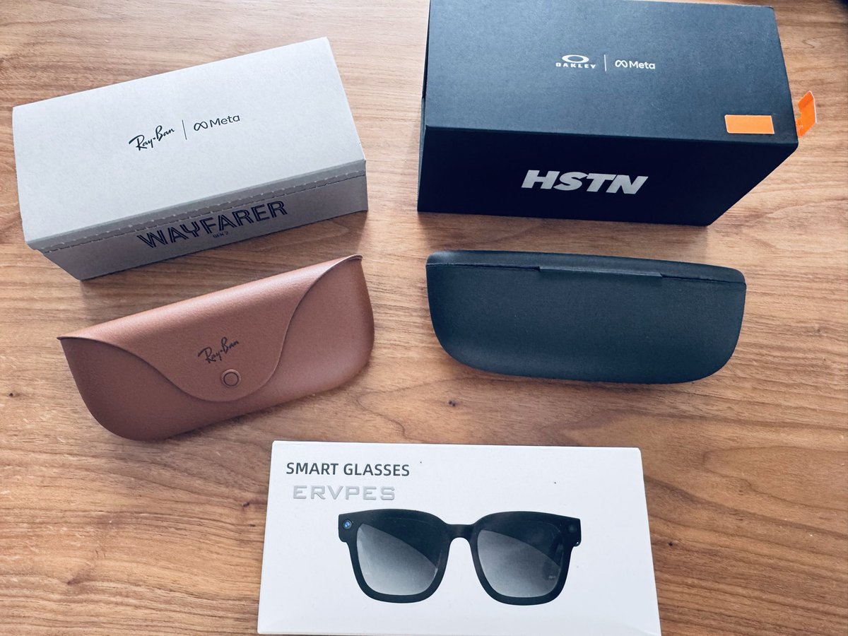 j_perform's tweet image. おもちゃが届いた。
遊んでみよっと。