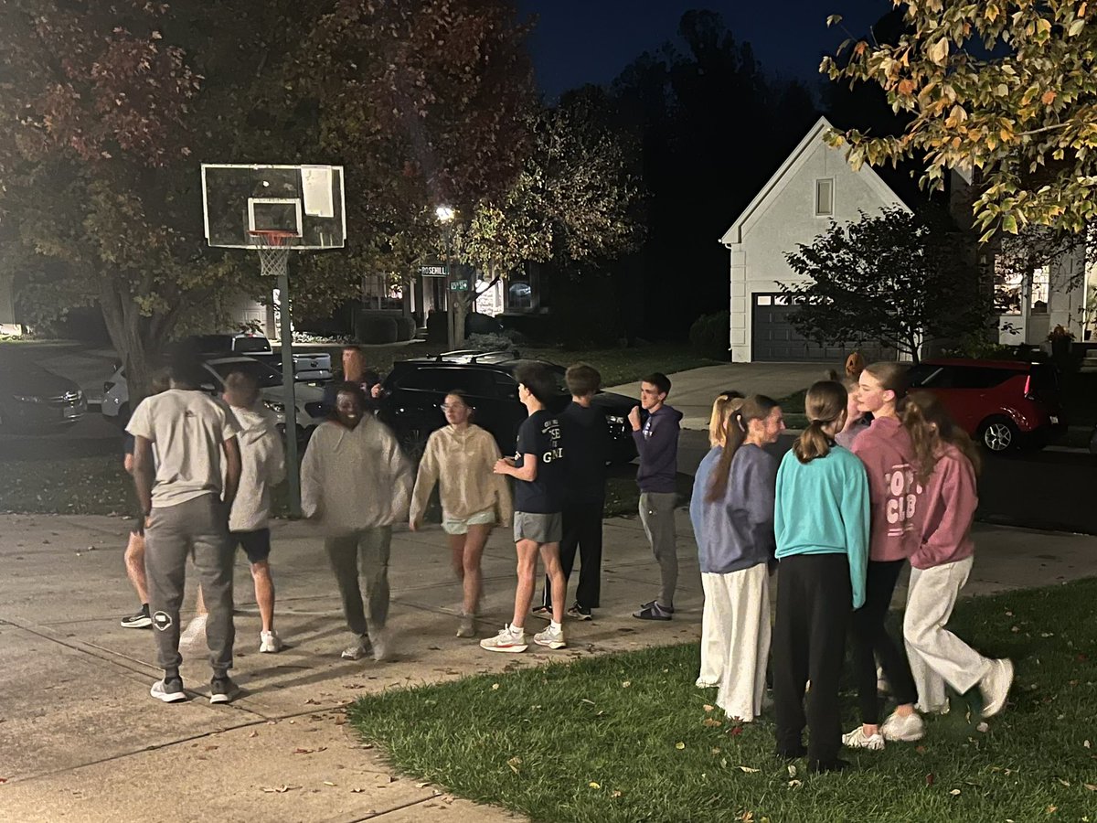 OEHawksXC tweet media