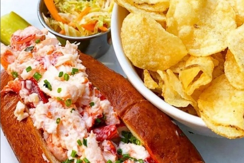 eVisitorGuide's tweet image. You have a wide variety of outstanding dining options while in Chicago! Here's a list of some of our favorites: evisitorguide.com/chicago/guide/… #chicago #travel #budgettravel #dining #foodie #restaurants #brunch #breakfast #steak #pizza.