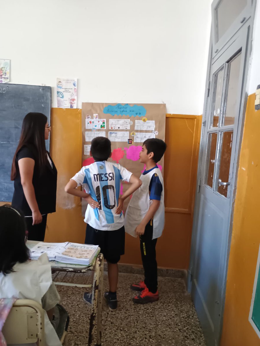 con la certeza de que estoy,donde realmente quiero estar!!❤️‍🩹👩🏽‍🏫