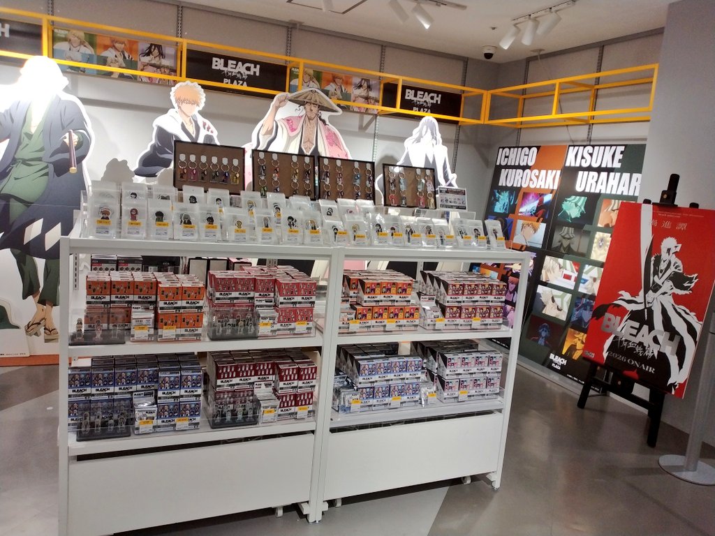 ＼本日スタート／
【BLEACH 千年血戦PLAZA in 栄ロフト】

描きおろしビジュアルを使用したアイテムや、先行販売アイテムなどを多数ご用意いたしました。
※本日は、事前予約をしていただいてた方からのご案内となります。

■11/1(土)～12/2(火)
■6階バラエティ雑貨売場
#BLEACH