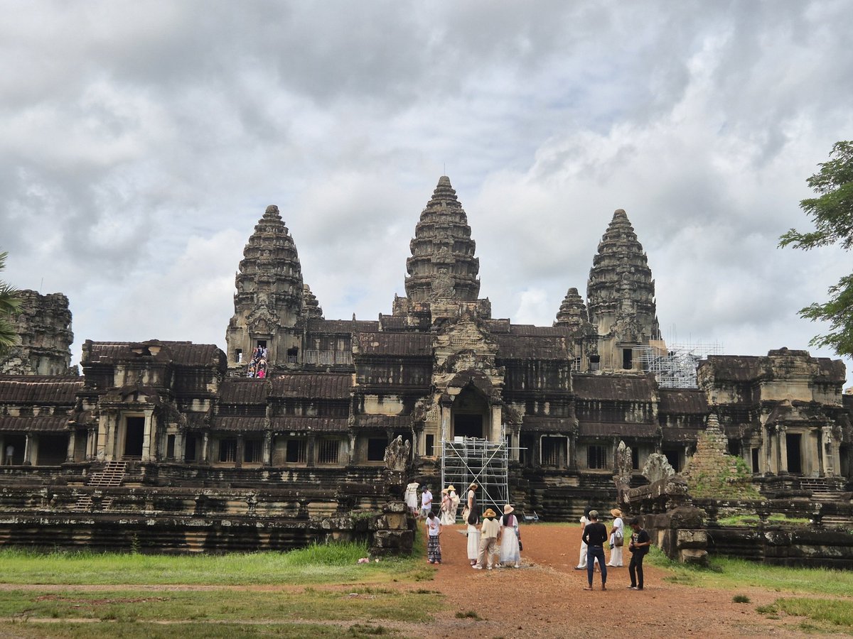 MarcelaKovov4's tweet image. Dobré ráno z Kambodže 🇰🇭
Angkor - jedno z nejvýznamnějších archeologických nalezišť v JV Asii, obsahuje nádherné pozůstatky různých hlavních měst Khmerské říše z 9. do 15. století.