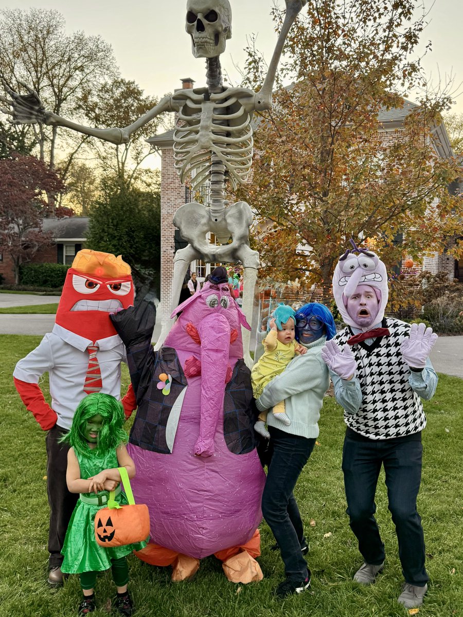 Will Compton tweet media