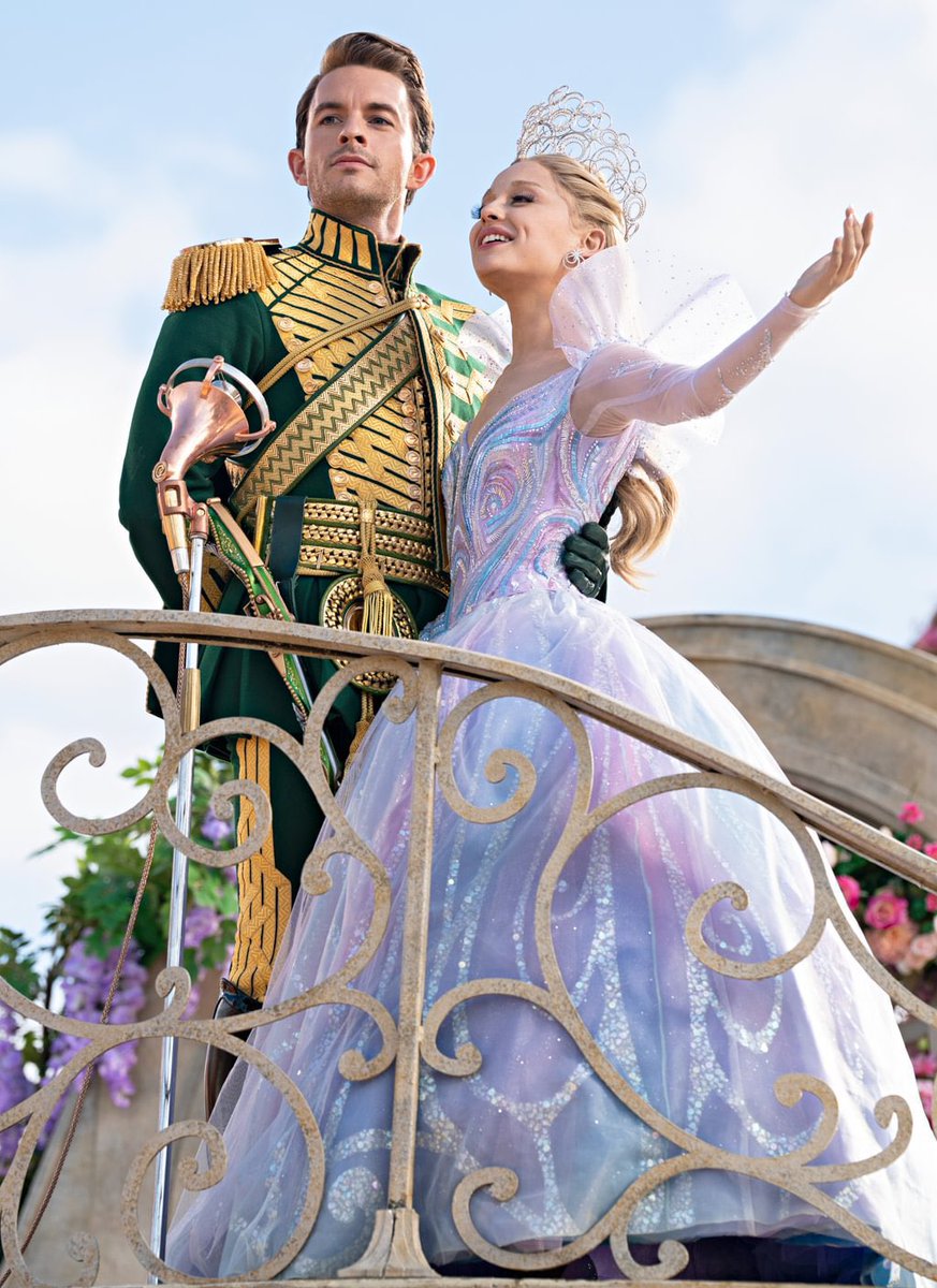 Dancing through life.༄ Fake! tweet media