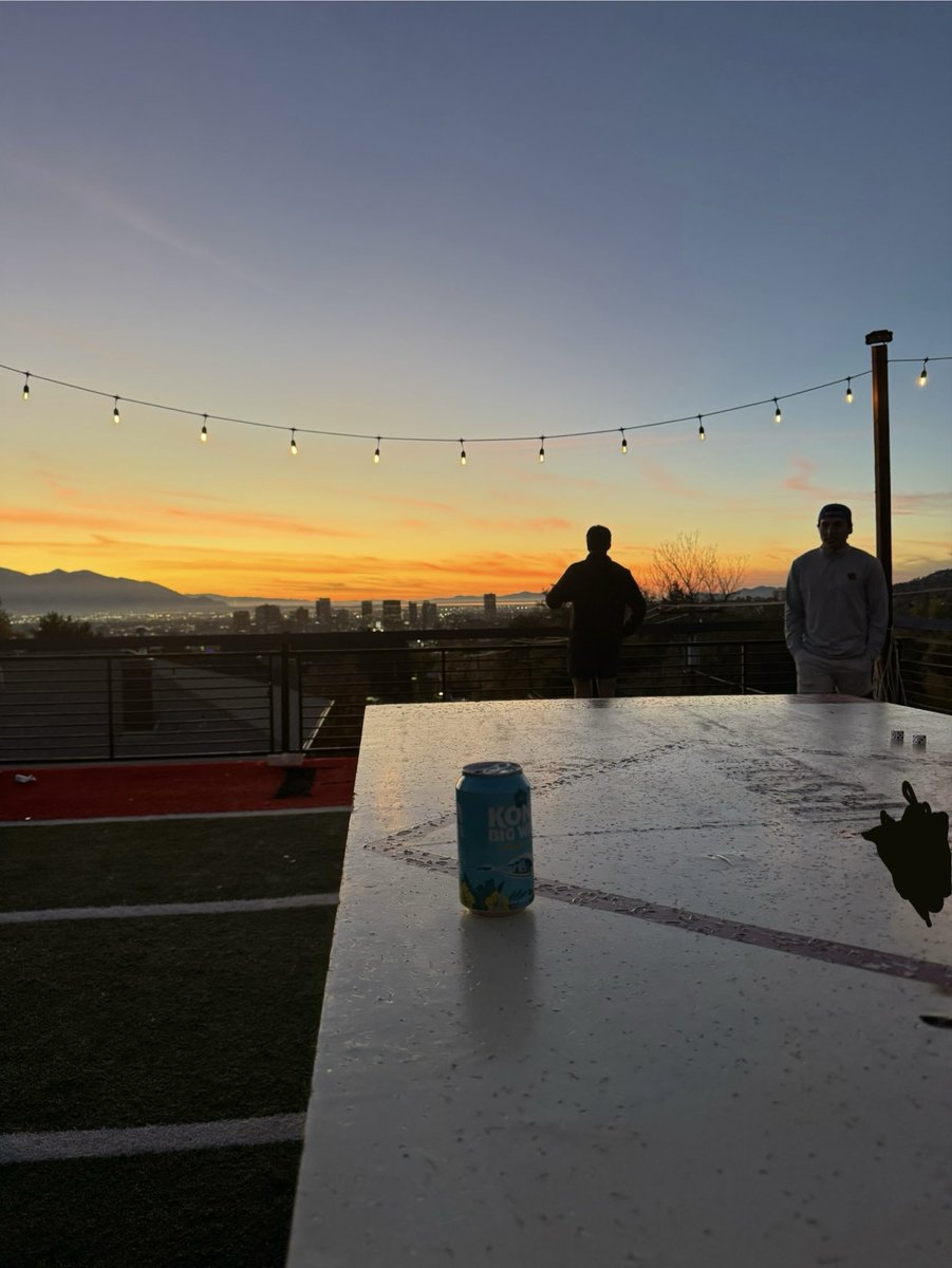 Geescottsburner's tweet image. Can’t beat it with a stick.