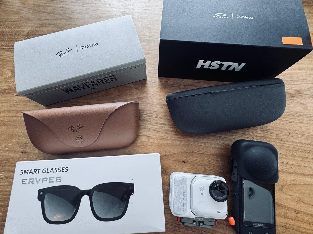 j_perform's tweet image. 最近届いたおもちゃと使ってるおもちゃ