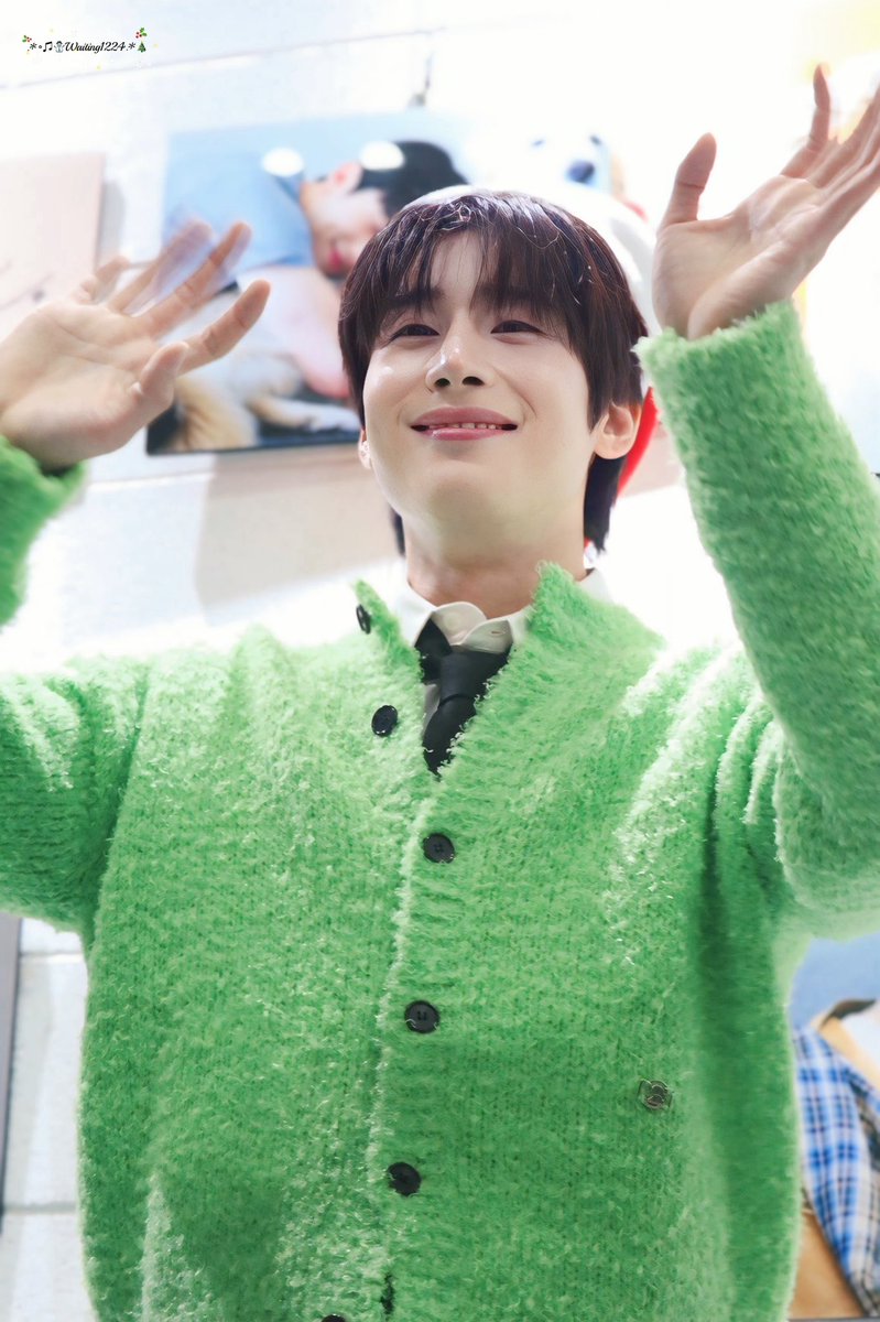 🎁다가오는 모사행날 승우의 생일 서포트 모금을 시작합니다🎄

💜기       간  <오늘 ~ 12월 7일>
💜계좌번호 <기업은행 1004-941224>
💜예  금  주  <모임명: 한승우승단>

서포트 관련 자세한 내용은 추후 게시되는 카페 게시물로 확인바랍니다.
🔗cafe.naver.com/hsw101/69555?t…

#한승우 #HANSEUNGWOO