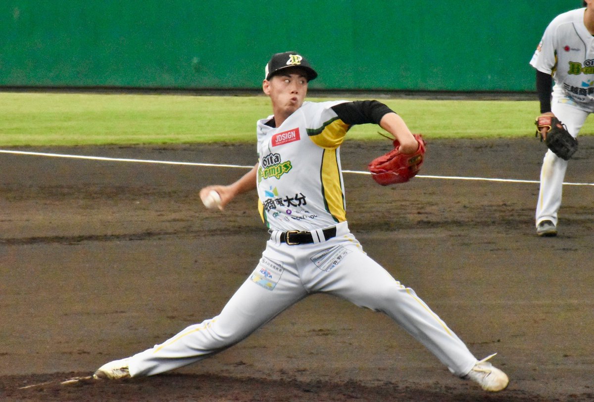 bringsbc1223's tweet photo. 【退団選手よりご挨���】
自由契約
#66猿渡大輝 選手
背番号66
投手

@SARUbb18 

#あの日の感動を忘れない 
#大分bリングス https://t.co/NgGJUNgdAi