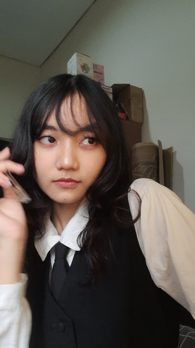 avosunflo's tweet photo. since inspector kamin got his own bf who want to be inspector dungjang's gf👀😝
#BLSD #BLSelcaDay
#JoongDunk #จุงดัง https://t.co/Au3CoSvZMS