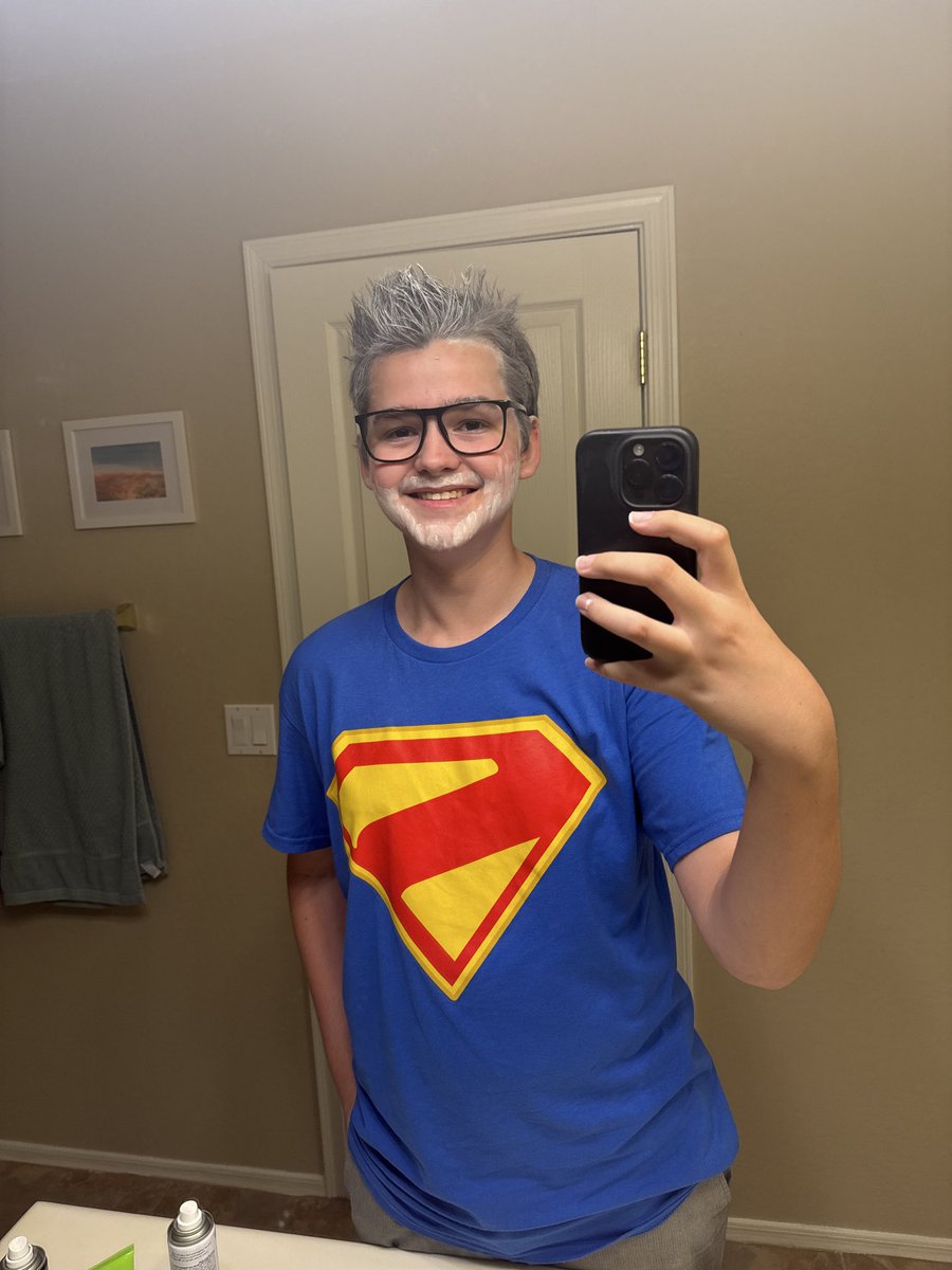 boobubuh's tweet image. what am i doing with my life
@JamesGunn