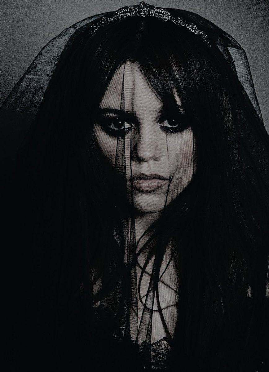 STUPIDLCV3's tweet image. ⠀ 

ᅠᅠᅠᅠ⠀                          —————  🕸️🖤 :
                          𝖎t’s  𝓱𝐚𝐥𝐥𝐨𝐰𝐞𝐞𝐧  𝖓ight .                   

⠀