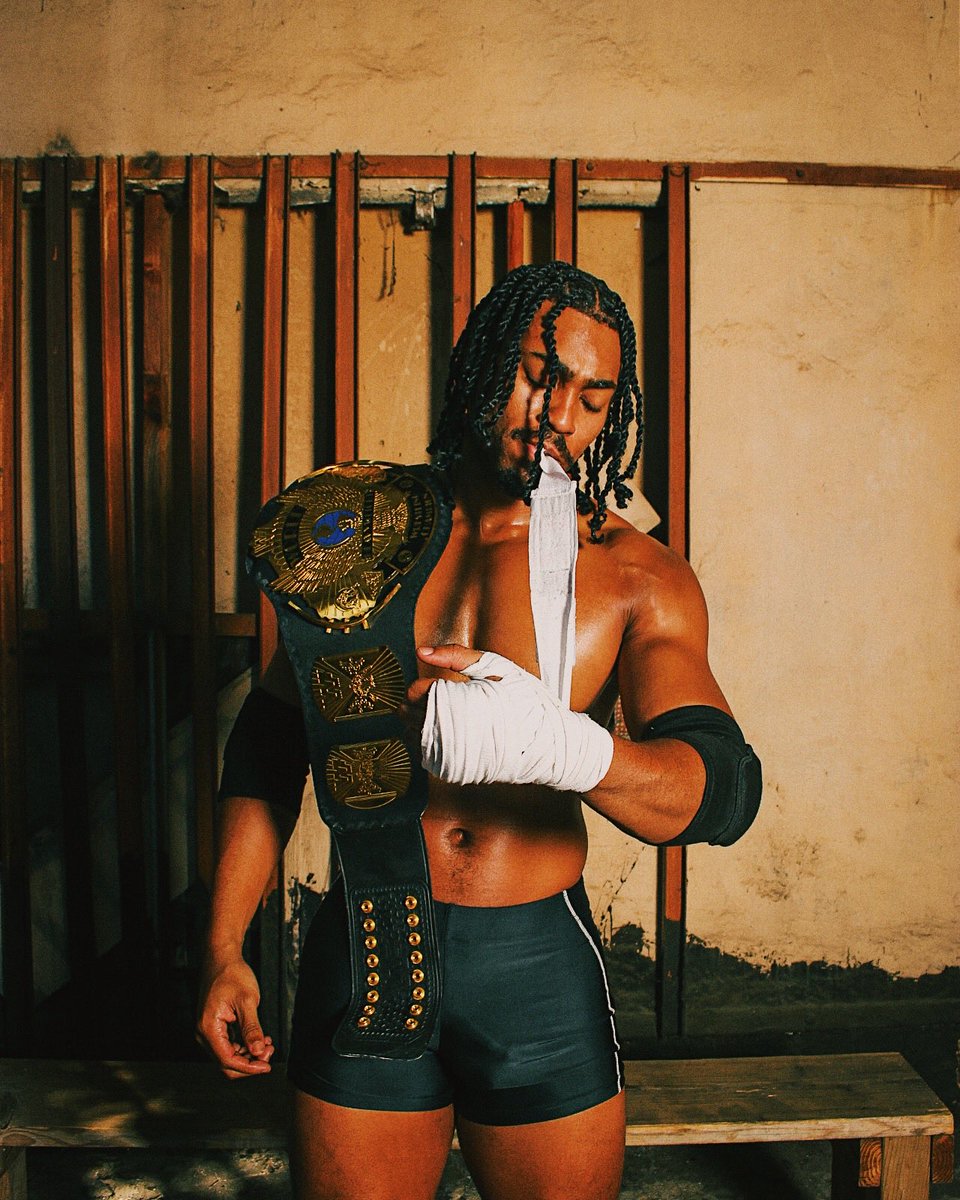 eyeofscottie's tweet image. triple h  🔨 #Halloween2025  shot by me