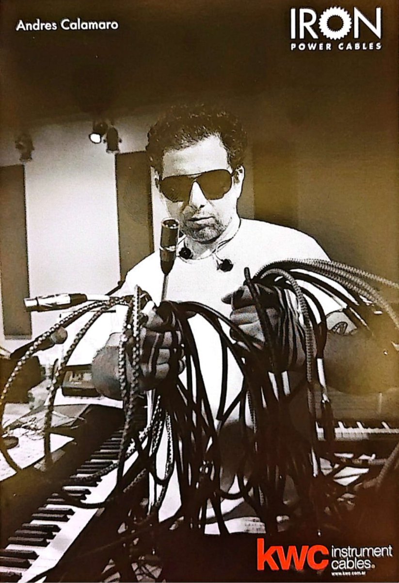 ArchiBachi2208's tweet photo. "Loco"

'Loco' no es una canción, fue una grabación doméstica en mí casa y después fue una extraordinaria grabación en estudio, dirigida por Joe. Debería haberle escrito una segunda estrofa, fui demasiado económico.

AC https://t.co/y1WxhKHlze