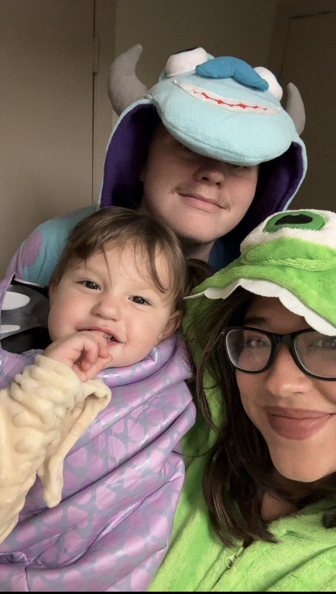 mcantu05's tweet photo. My most favorite part of my day, is seeing her face even if it’s just in pictures. My heart is full! Halloween 2025! 🎃 https://t.co/boAkDczILQ