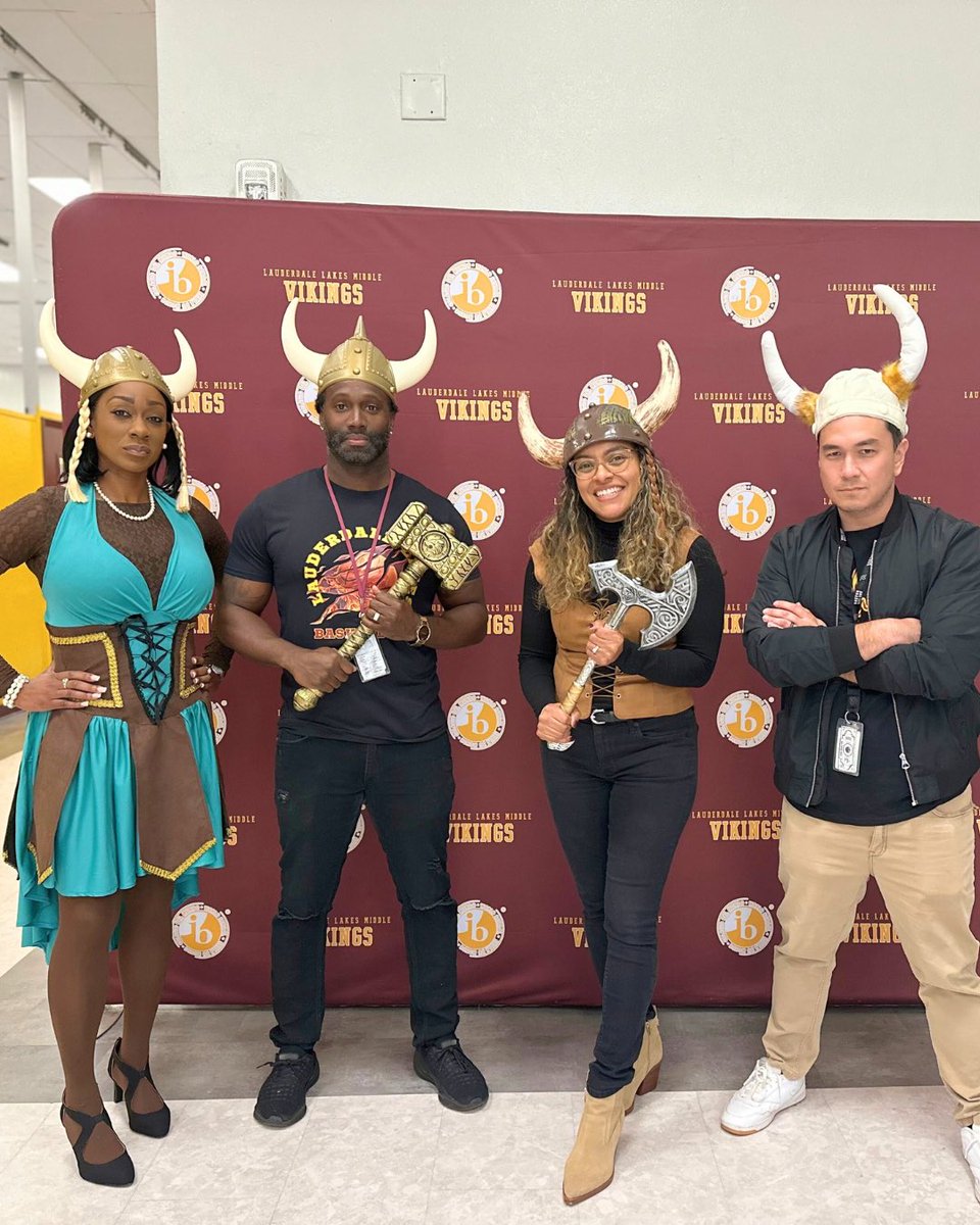 Linda L. Lopez tweet media