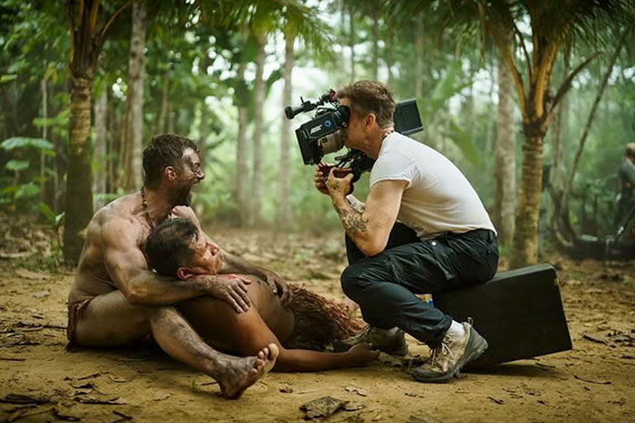 robbrobo's tweet photo. New photo from Zack Snyder’s upcoming “The Last Photograph” movie this week.
#Director
#ZackSnyder
#LongAwaited
#TheLastPhotograph
#FilmingNow
#LongOverdue
#NewPhoto
#ThisWeek
#ExcitingNews
#MovieAnticipation
#WaitingNow
#Cinema
#MovieFan
@darkhorizons
https://t.co/XFdIbABwnF https://t.co/4C8lX70cv0