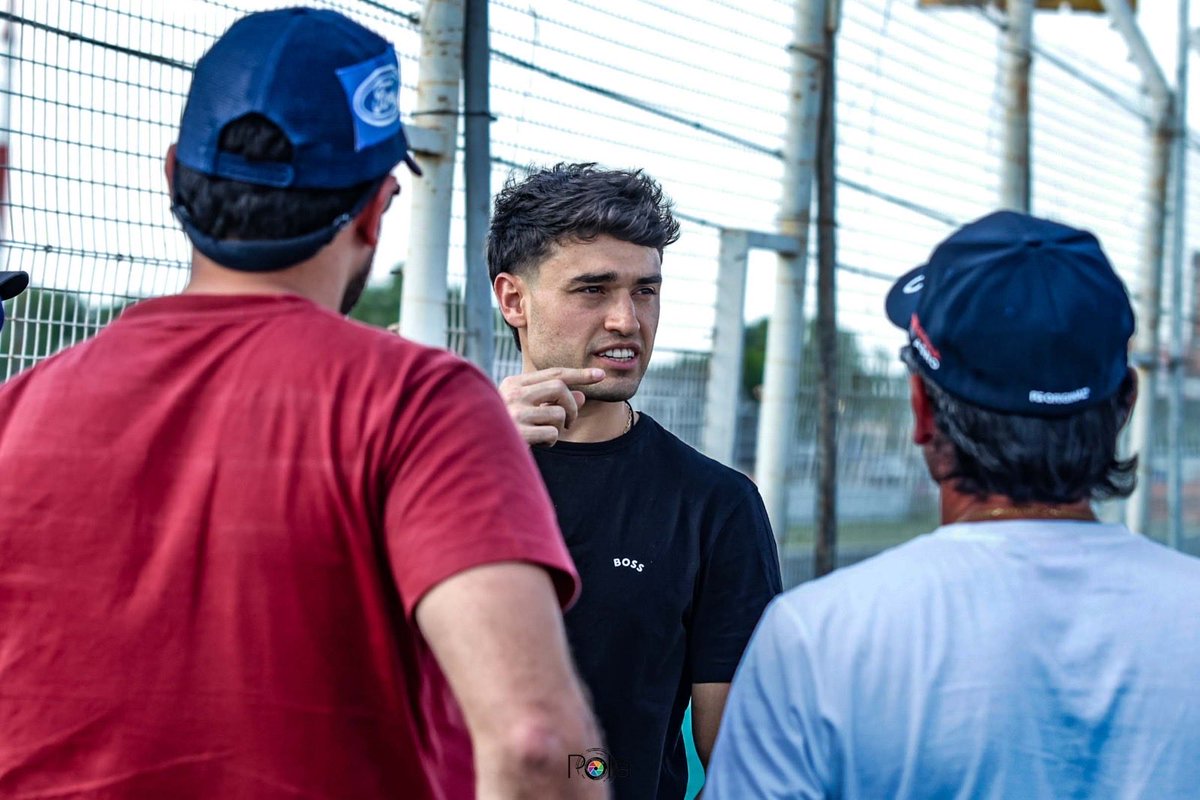 PARANÁ 🏁😎🧉

<a href="/actcargentina/">Turismo Carretera ACTC</a> 

<a href="/emcompeticion/">Moriatis competición⭐️⭐️</a> #SMComunicaciones