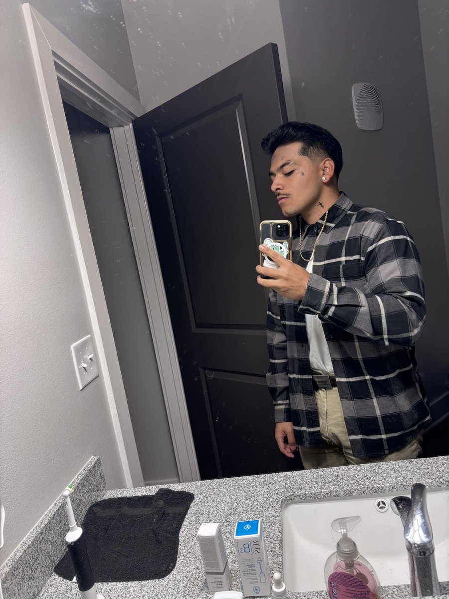 Kuba.shark 🔜 TFF, FWA,Megaplex tweet media