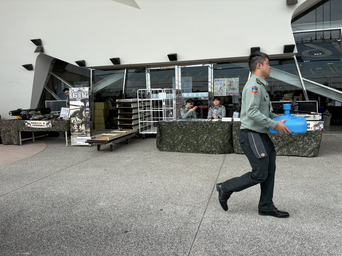 ◆軍隊写真　出征記念　札幌月寒歩兵第二十五聯隊◆約40頁◆ ◇軍隊写真出征記念札幌月寒歩兵第二十五聯隊◇約40頁◇