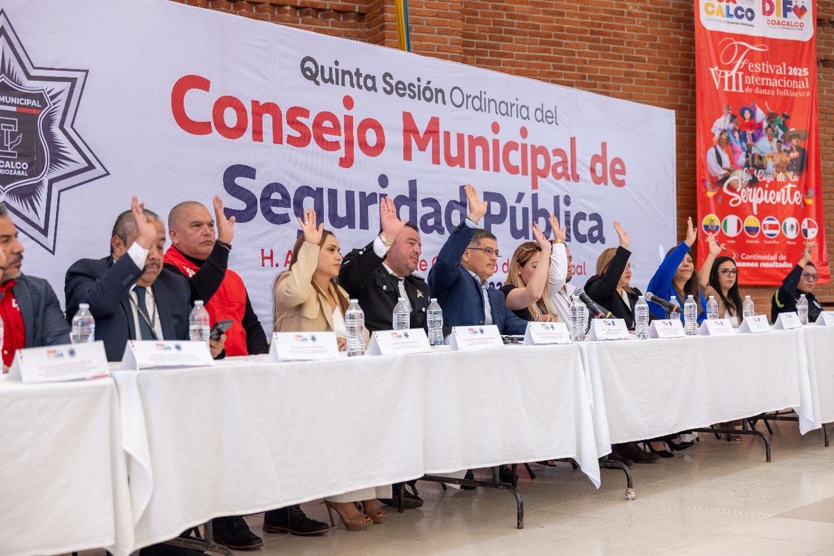 NDP_Noticias's tweet photo. 💥 ¡Coacalco se blinda! 💥
El alcalde @davidsanchezi lanza operativos permanentes para reforzar la seguridad en las calles 🚓👮‍♂️

Conoce más ⬇️
🔗https://t.co/1FQdL8fNVy 🌐
#CoacalcoSeguro #SeguridadCiudadana #DenunciaYa https://t.co/FuCQuaRCvt