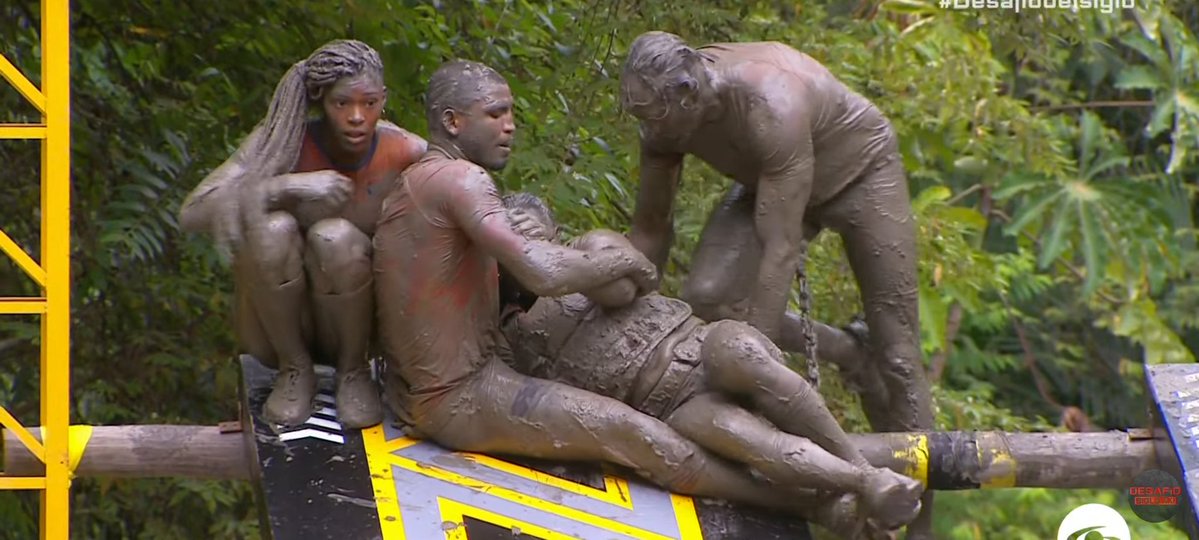 Leonardo_Corr15's tweet image. Más fotos históricas de Mencho acostada en las pruebas!! ya que es lo único que sabe hacer #DesafioDelSigloXXI #DesafioDelSiglo