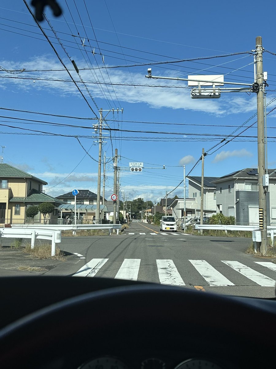 ここの信号、感応式じゃなくなってる
まぁ、反応悪すぎて信号変わらないって事が多かったからなぁ