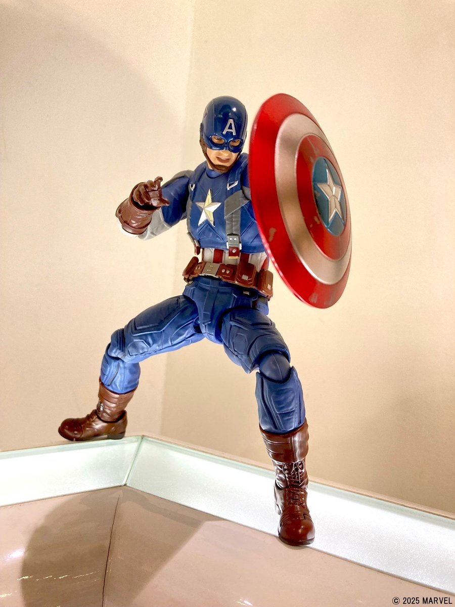 Today's SOLAMACHI】 MAFEXに「CAPTAIN AMERICA(Classic Suit)」が登場