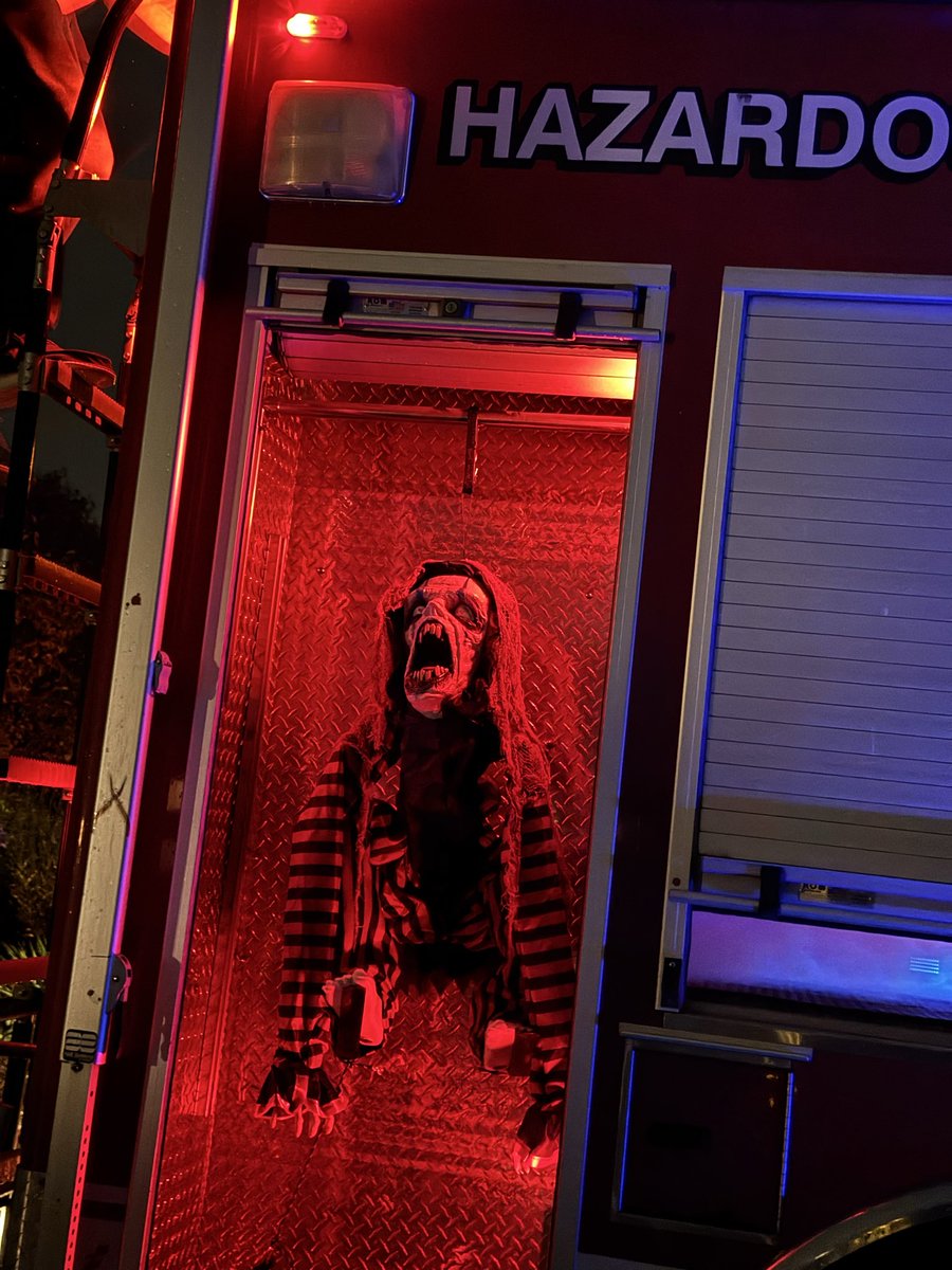 chip_setzer's tweet image. Yeah but does your hood do this…