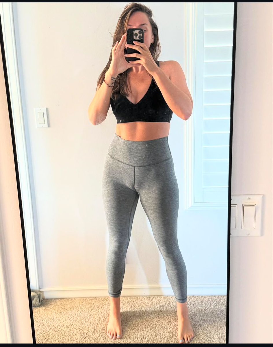 Michell41316787's tweet image. Always lonely and single💔💔