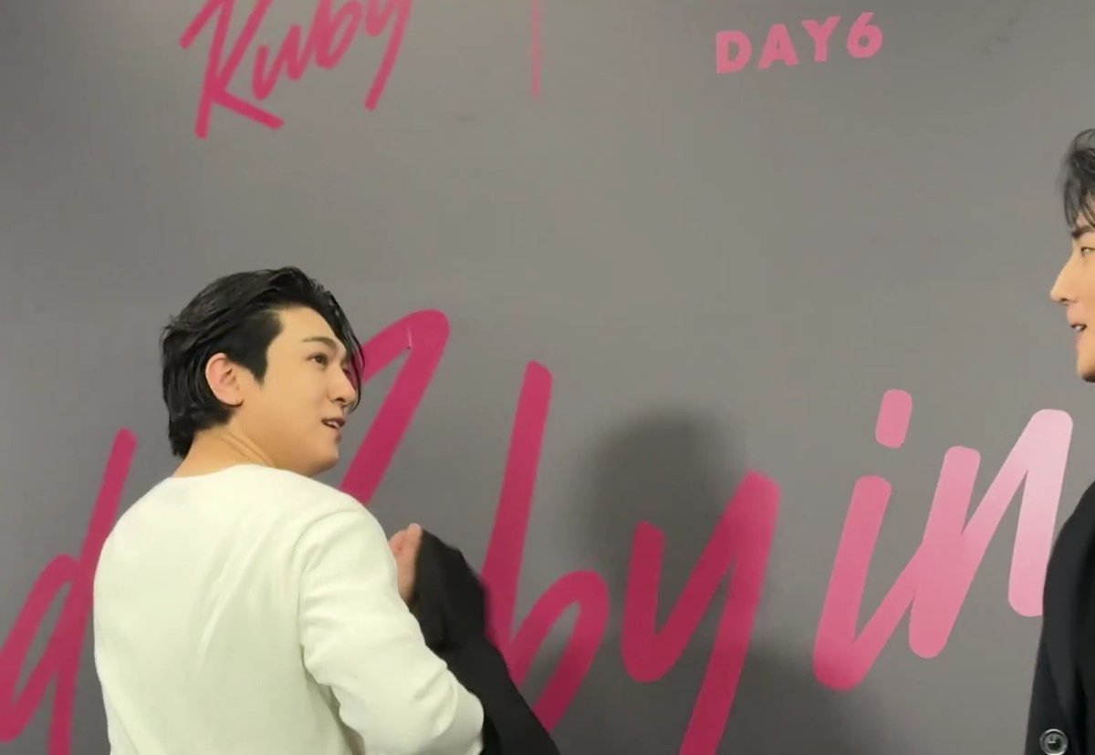 tika ♔ tweet media