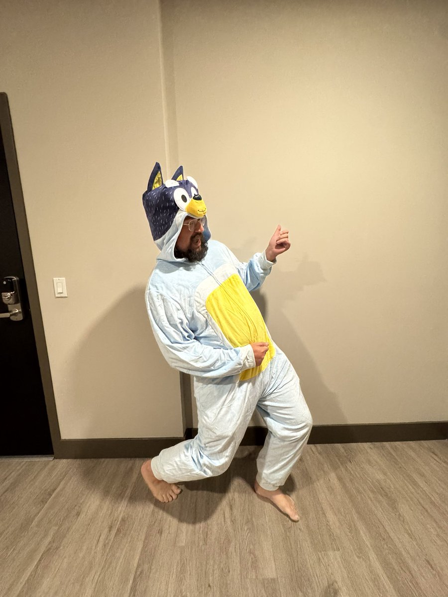 Data Dawgs for Halloween <a href="/PancakeXcat/">Pancake Cat ✨</a>