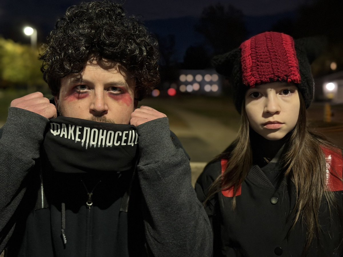M7ofATC's tweet photo. Halloween was Breached. 
Clancy &amp; Torchbearer @twentyonepilots @joshuadun @tylerrjoseph https://t.co/WnRS4x0VYu