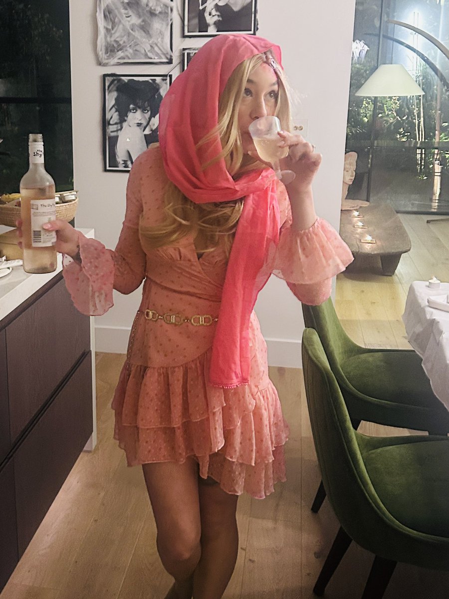 Emma Read tweet media