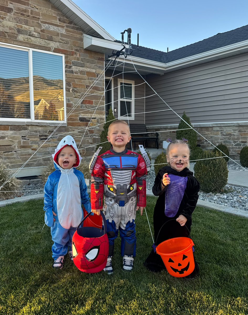 𝐻𝒶𝓅𝓅𝓎 𝐻𝒶𝓁𝓁𝑜𝓌𝑒𝑒𝓃! 🎃 👻