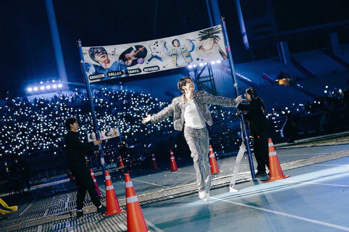 seokjinfile's tweet photo. JIN ON INSTAGRAM https://t.co/Gu4zORubSi