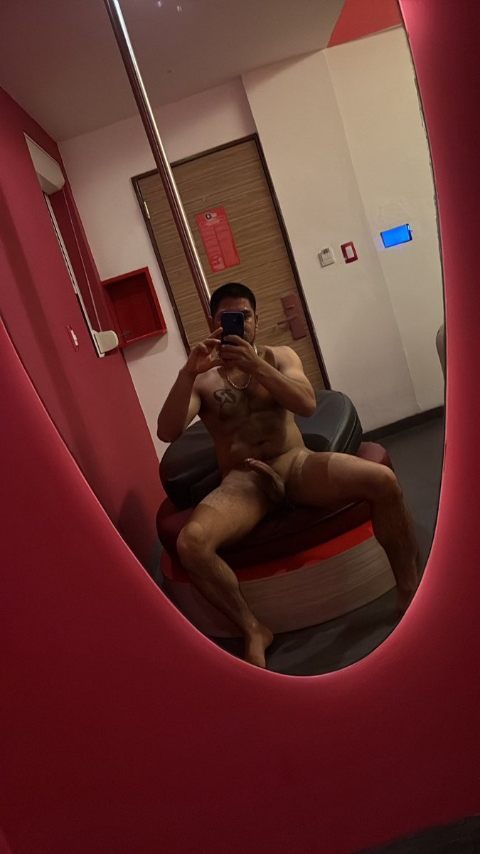 Barbi & Robin tweet media