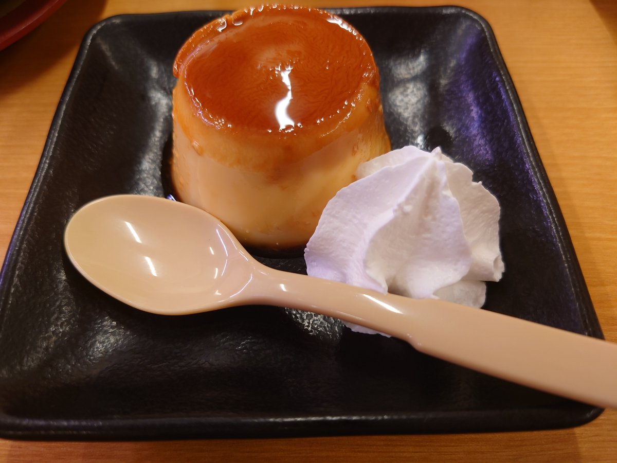 スシを補給している！