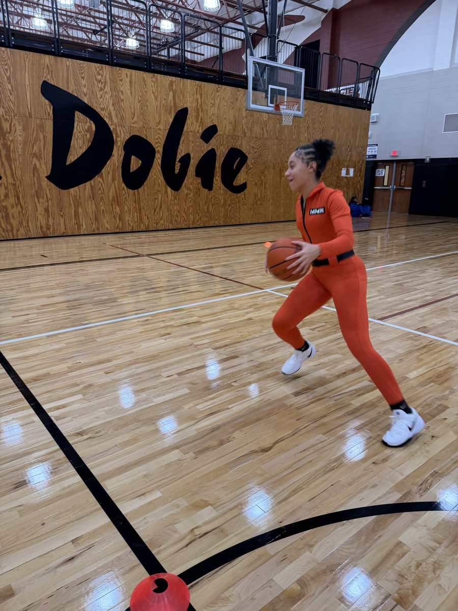 Dobie_GBB's tweet photo. Have a safe and Happy Halloween from our crew to yours!! #CostumePractice https://t.co/2HawlyK1Vb