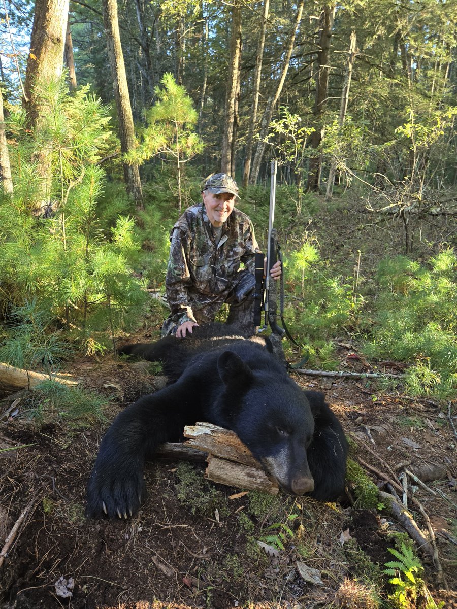 SavageArms's tweet image. Congratulations to Domineco Cortese on his recent successful black bear hunt! His Model 110 Bear Hunter was built in 450 Bushmaster with a straight-fluted, heavy barrel by our Special Order Shop.

#SavageArms #WeAreSavage #BetterComesStandard