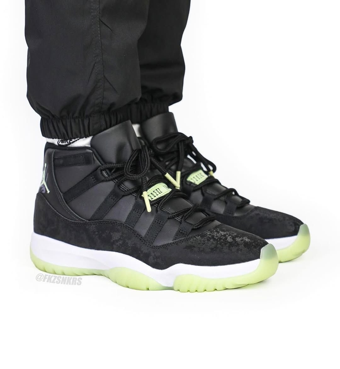 CruzControl2k's tweet image. Liking these Jordan’s, I was able to mimic the material using that trippy pattern #2KCommunity #NBA2K26 #Season2