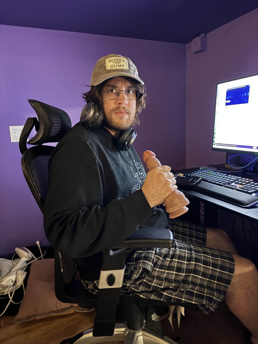 supermega's tweet photo. happy halloween https://t.co/JVDKtOSUxd
