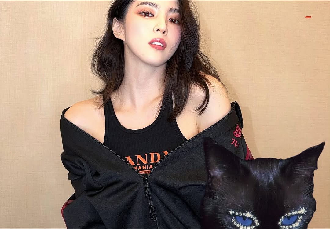 𝗥. (@ve1ghwest) on Twitter photo 