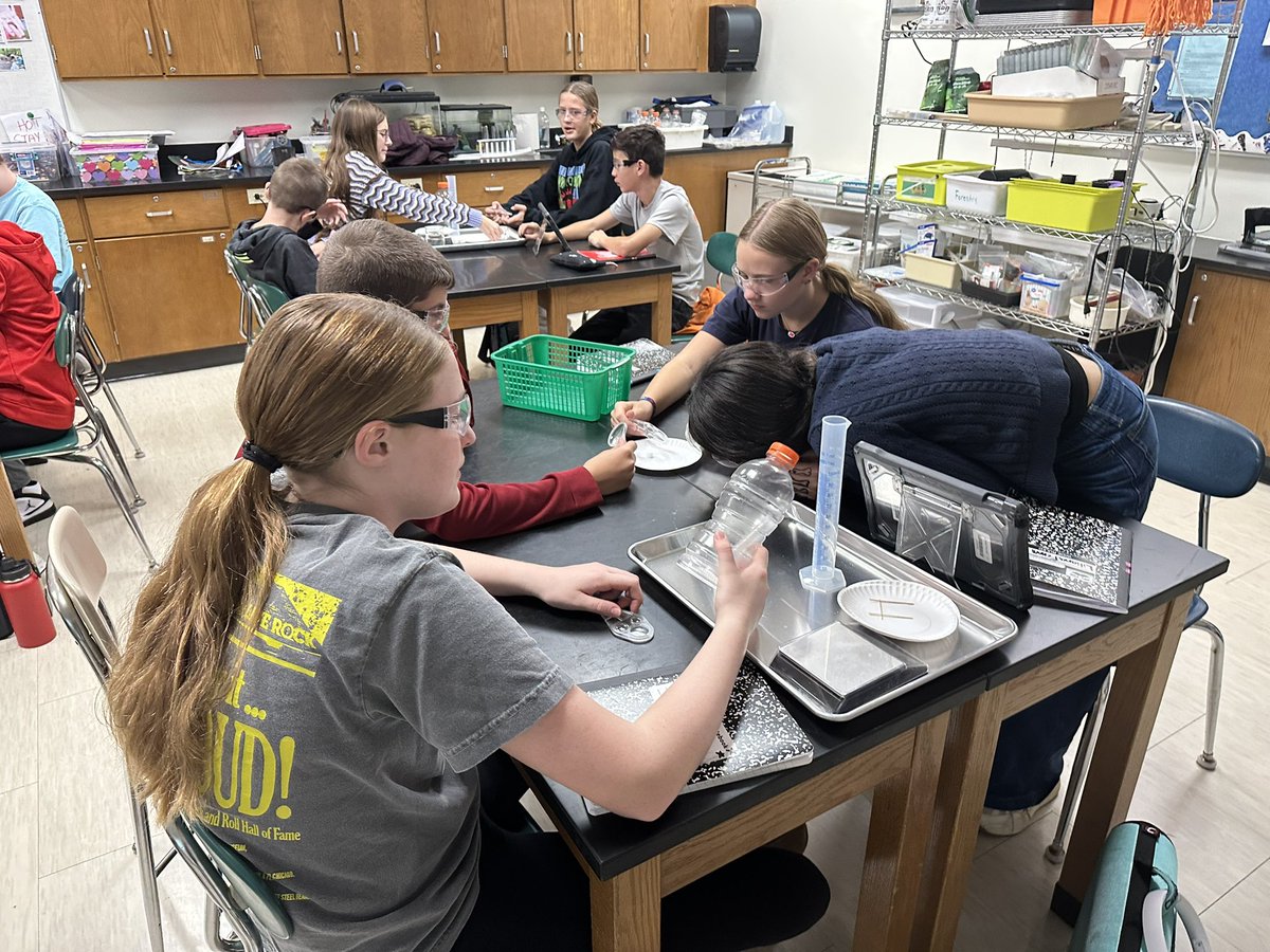 Amanda Deibert tweet media