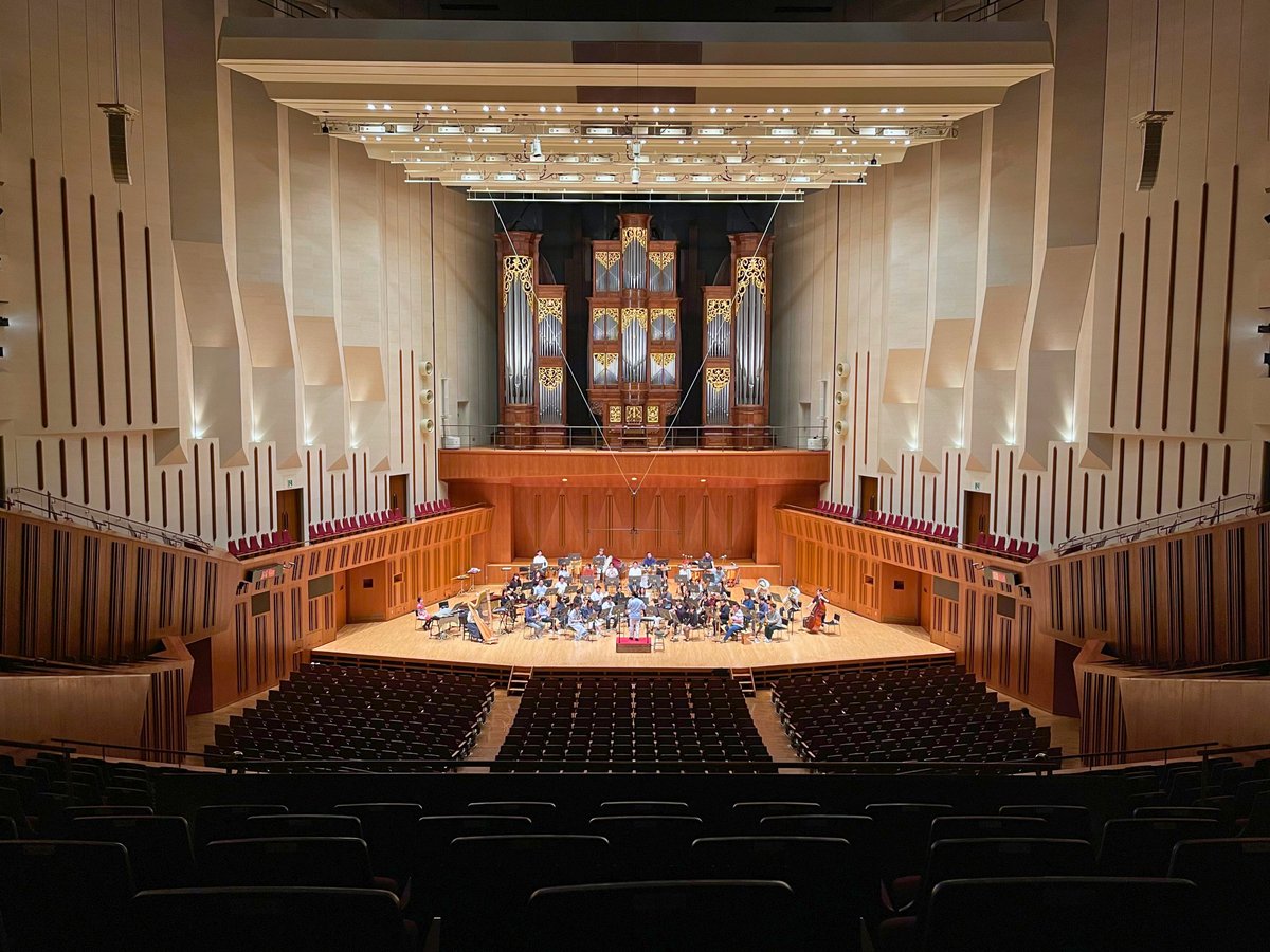 本日 #東京芸術劇場 公演🎷🎶

このあと14:00開演です‼️
皆さまのご来場、お待ちしております🌟

#大井剛史 #TKWO #ドラクエ