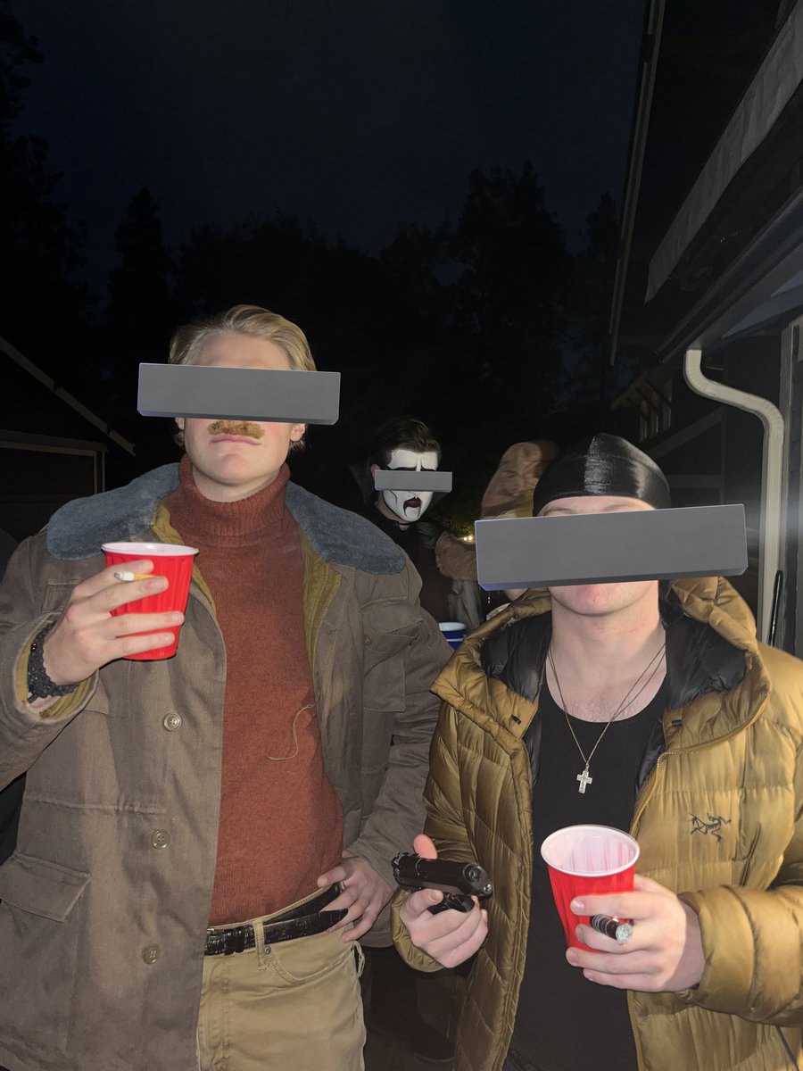 kodanagain's tweet image. These philistines are getting filtered by my (new) costume