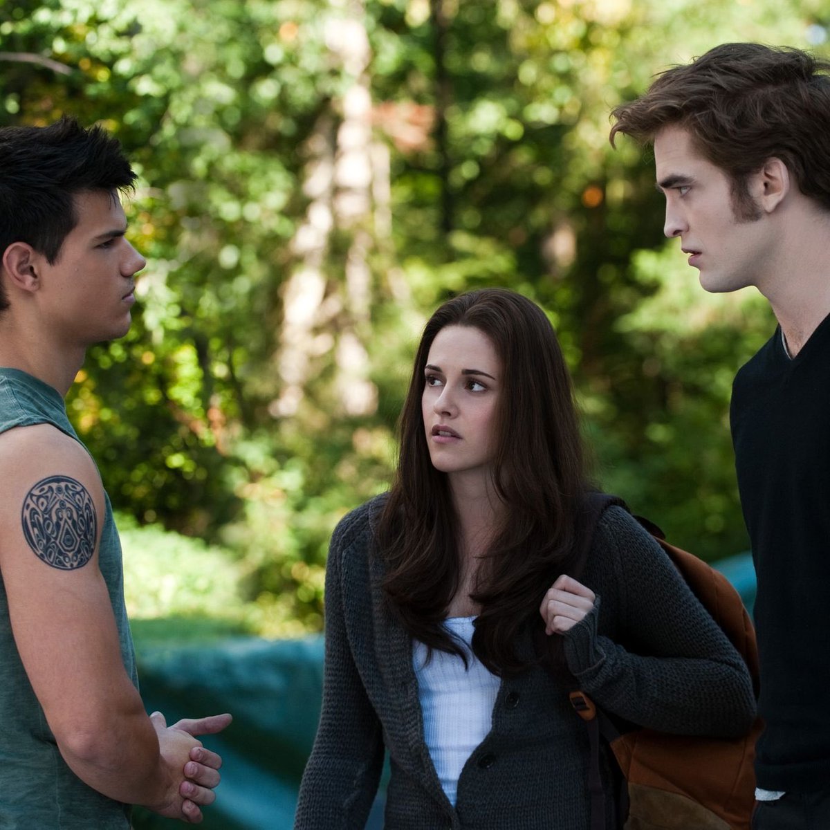 movie_charles's tweet image. The Twilight Saga Eclipse is Still Best of the Franchise. Best Acted, Directed, Written...Featuring an Absolute Standout Scene in Tent between Robert Pattinson Taylor Lautner. Also film where Edward &amp;amp; Jacob might be at Worst behavior. FCK Confederate Jasper. #Twilight #Eclipse