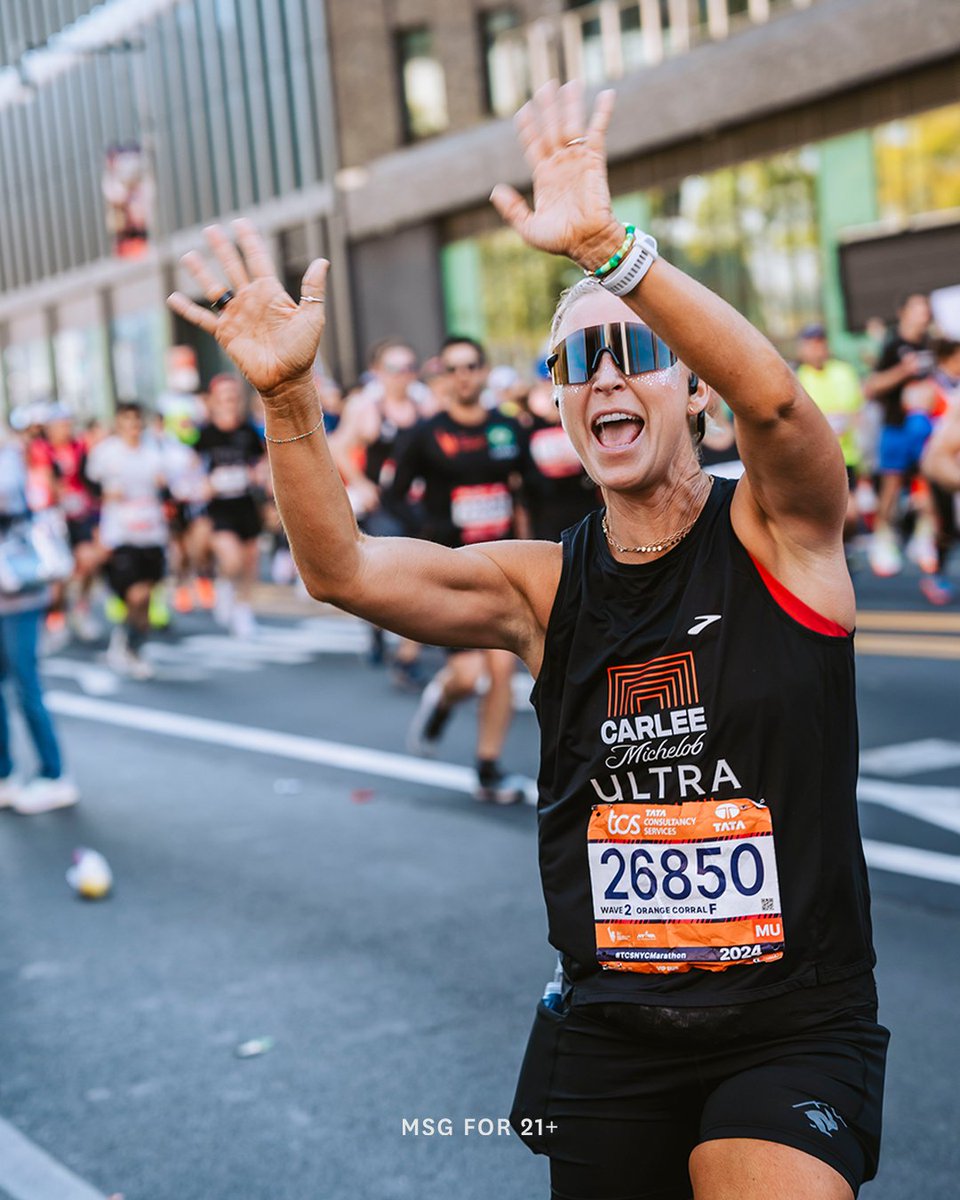 MichelobULTRA's tweet image. The @NYCMarathon is TOMORROW, have you started stretching yet? 

Race to the comments and wish the #TeamULTRA runners luck!
