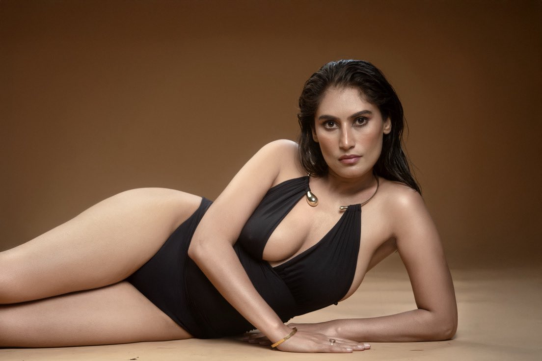 SurleenOfficial tweet media